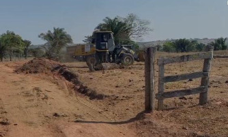 Vereadores de Vale de São Domingos denunciam uso de maquinários da Prefeitura em área particular