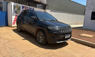 Carro de locadora em Brasília e recuperado pela PM em Pontes e Lacerda