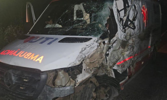 Ambulância UTI de Pontes e Lacerda se envolve em acidente próximo a Cuiabá