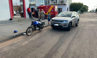 Motociclista faz ultrapassagem e provoca acidente em Pontes e Lacerda