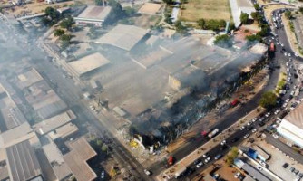 ESPERA PERÍCIA: Polícia aponta falha elétrica como causa de incêndio em Shopping Popular