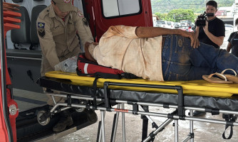 Ciclista idoso é socorrido pelo Corpo de Bombeiros após queda na estrada do Córrego da Onça