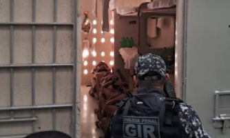 Presos do PCC iniciam motim em cadeia de MT; Polícia Penal controla situação