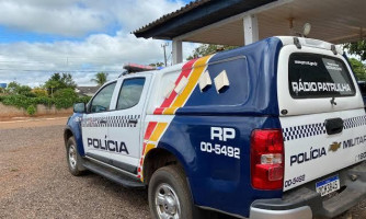Homem fica inconsciente ao ser agredido com socos durante briga em bar de Cáceres