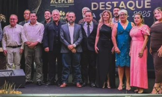 Destaque Acepl 2025 nos seus detalhes celebra a força do comércio em noite de glamour e celebração