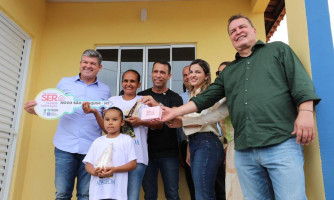 Governo de MT entrega chaves da casa própria para 9 famílias de Novo São Joaquim: 