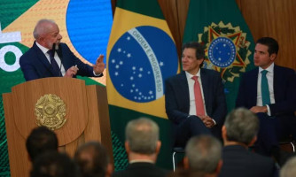 Fim da escala 6x1: governo investe em projetos de lei para alavancar jornada 5x2 com limite de 40 horas semanais