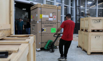 Hospital Central do Estado recebe equipamento para execução de cirurgias robóticas