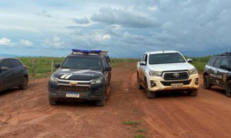 Ação integrada na fronteira recupera dois veículos furtados que seriam levados para Bolívia