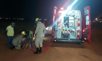 Acidente entre moto e carro deixa duas pessoas feridas na Br 174