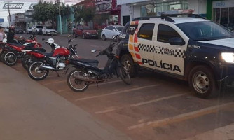 Adolescente é flagrada furtando roupas em estabelecimento comercial no centro de Pontes e Lacerda