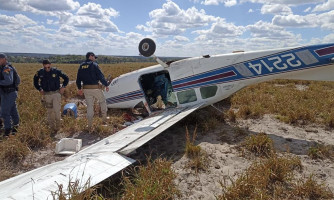 Avião foi interceptado pelo Gefron com quase 500 kg de drogas