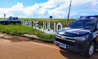 Casal com quatro mandados de prisão é preso pela Polícia