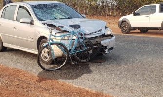 Ciclista morre após tentar atravessar rodovia e ser atingido por veículo