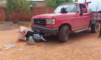 Colisão frontal entre veículos deixa uma mulher com fratura exposta, em Pontes e Lacerda