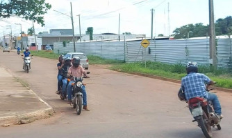 Condutores não se atentam para mudanças no sentido de avenidas, em Pontes e Lacerda