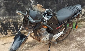 Empinou e caiu. Motociclista fica ferido após acidente em Pontes e Lacerda