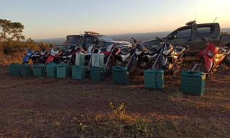Gefron intercepta motociclistas com 459 kg de drogas, em Vila Bela