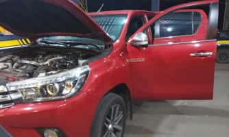Hilux com placa clonada é apreendida pela PRF em Pontes e Lacerda