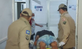 Homem fica inconsciente após golpe com tijolo
