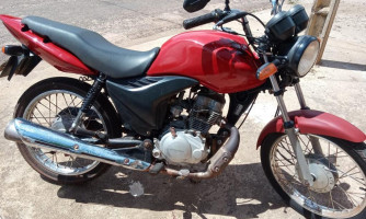 Ladrão furta moto e sai empurrado em plena luz do dia em Pontes e Lacerda