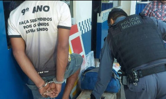 Ladrão sai de Vila bela e é surpreendido pela PM dentro de ônibus em Pontes e Lacerda