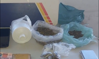 Mãe conta onde filha escondia drogas em casa do Flor da Serra