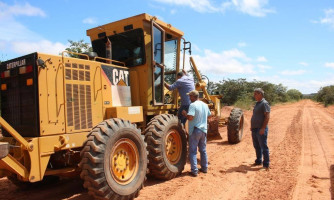 NOVA LACERDA: Secretaria de Obras fará patrolamento de mais de 60 km de estrada na zona rural