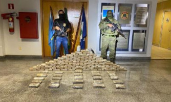 Polícias prendem 4 traficantes no rio Guaporé com 106 kg de drogas em Vila Bela