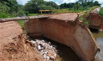 Ponte da Gleba Primavera: “Tá um descaso total”, reclama morador