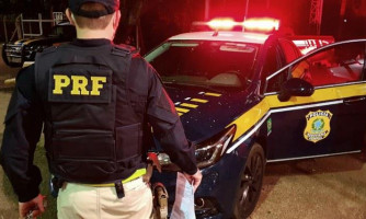 PRF em Cáceres recupera veículo roubado após tentativa de fuga