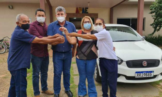 R$ 520 Mil : APAEs de 8 cidades compram carros novos com emendas do deputado Valmir Moretto