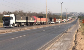 Rodovias Federais em Rondonópolis e Lucas do Rio Verde estão bloqueadas