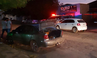 Suspeito troca tiros com a polícia no centro da cidade e acaba ferido