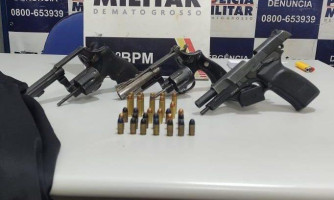 Suspeitos são detidos com armamento e alegam esconder para facção criminosa