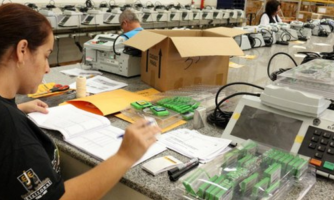 TRE-MT divulga calendário da cerimônia de carga e lacre das urnas eletrônicas