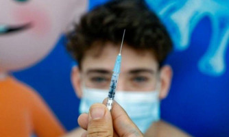 Vacinação para adolescentes de 12 a 17 anos começará próxima semana em Cáceres