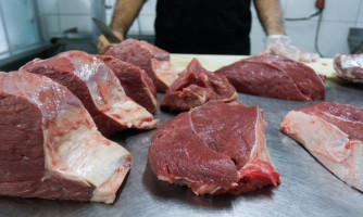 Veto à carne pela China tem relação com desgaste diplomático de Bolsonaro, dizem lideranças ruralistas