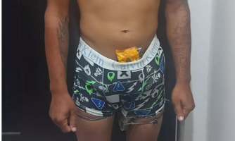 Visitante é preso ao tentar entrar em cadeia com droga amarrada na virilha
