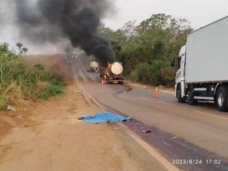 Motociclista morre após colisão frontal com caminhão leiteiro em Araputanga
