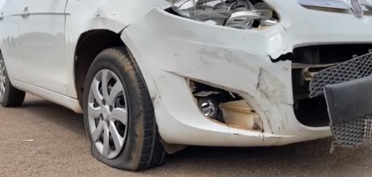 Motorista não respeita placa de pare e provoca acidente de trânsito em Pontes e Lacerda
