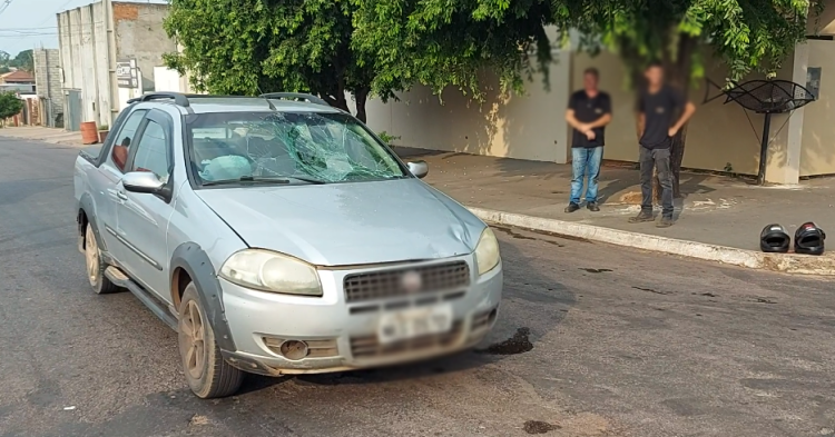 Acidente em Pontes e Lacerda: carro invade preferencial e colide com moto, deixando três pessoas feridas