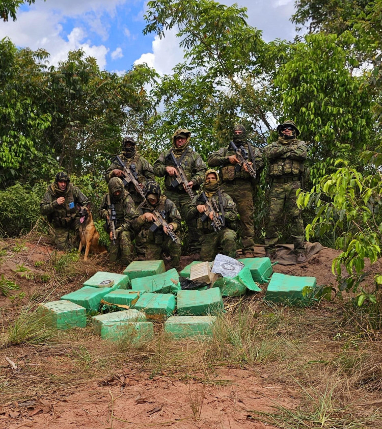 Ação conjunta retira aproximadamente 470 kg de drogas na Zona Rural de Reserva do Cabaçal