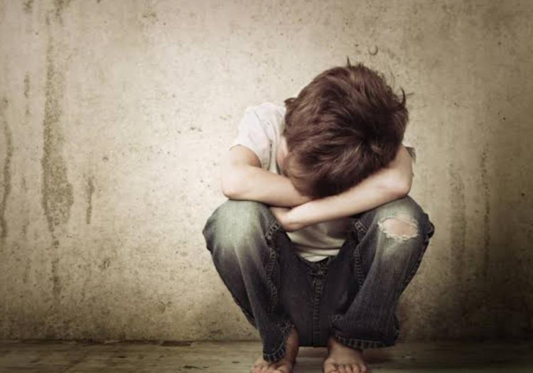 Mãe abandona filhos menores de idade em Cáceres para ir atrás de namorado na Bolívia
