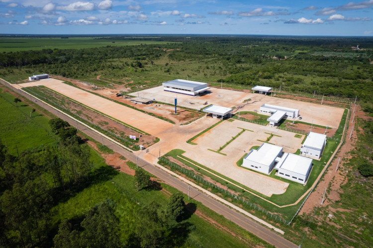 Chineses chegam hoje a Cáceres e visitam ZPE