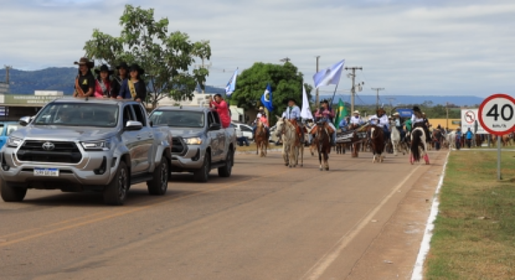 Nova Lacerda: início das festividades agropecuárias movimentam o fim de semana