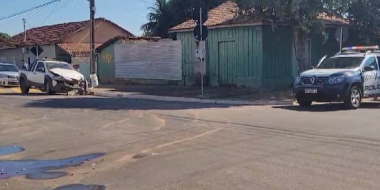 Invadiu e bateu: mais um registro de acidente na rua Maranhão