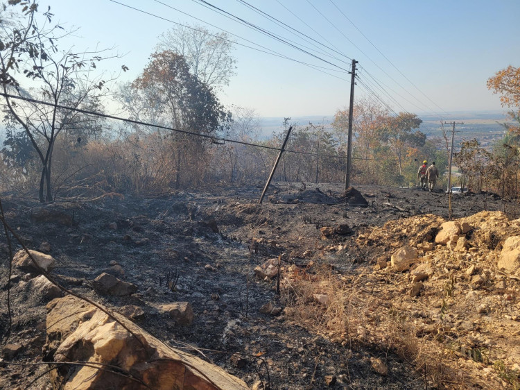 Incêndio na Serra do Patrimônio afeta serviços de telecomunicações em Pontes e Lacerda