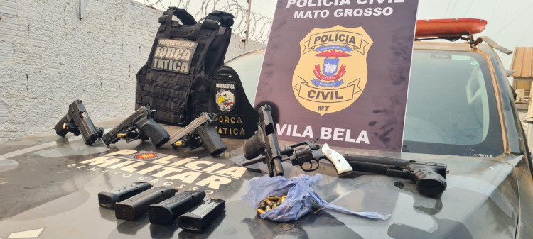 Forças de segurança apreendem armas de fogo e munições com grupo envolvido em homicídios em Vila Bela