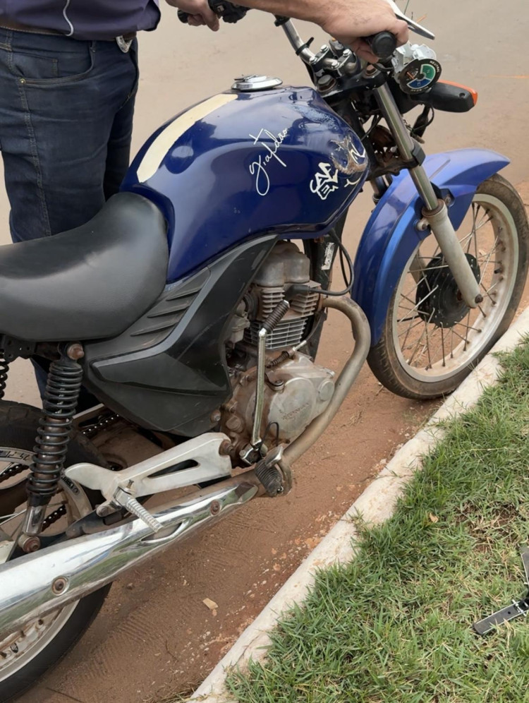 Motociclista fica ferida após acidente de trânsito